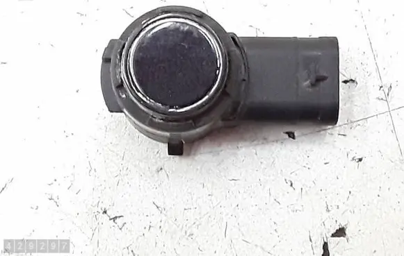Skoda Yeti (5L) Rear parking sensor holder (PDC) 5Q0919275 303274 0703152035