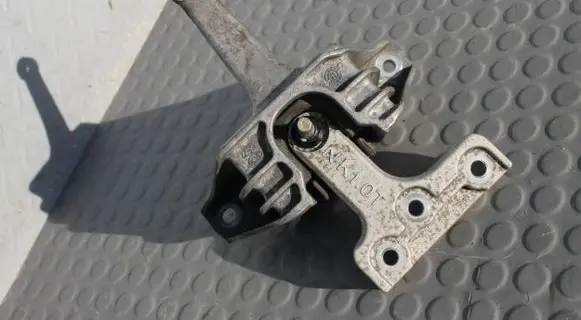 Hyundai i30 Engine mounting bracket HYUNDAI21812G4000 21812G4000 21810G4000