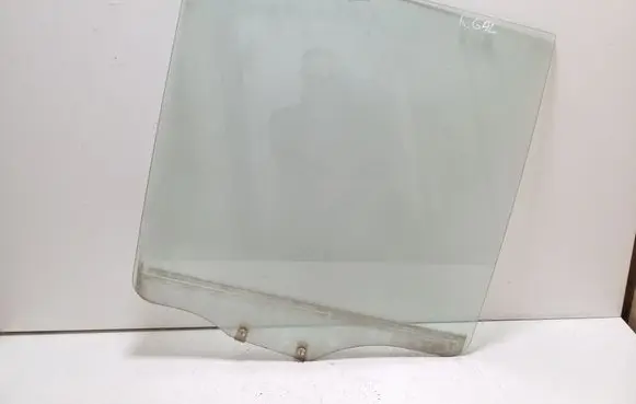 Mitsubishi Pajero Rear door window glass