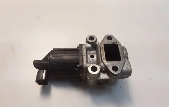 Mitsubishi Pajero EGR valve 1582A037