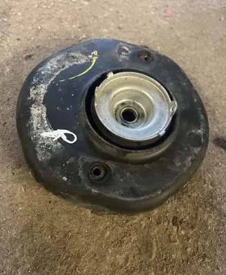 Renault Scenic RX Coil spring mount 