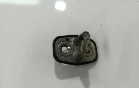 Citroen C5 Front door lock loop/hook striker 9655466380