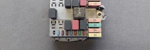 Fiat Doblo Fuse module 51763772