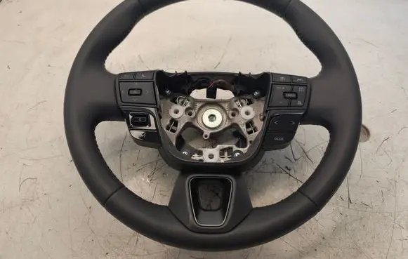 Toyota C-HR II Steering wheel 6584578