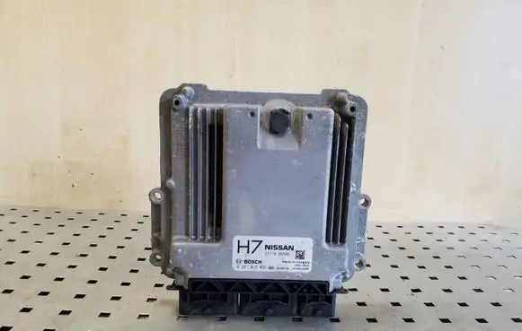 Nissan Qashqai Engine control unit/module 23710BB58E 0281019035