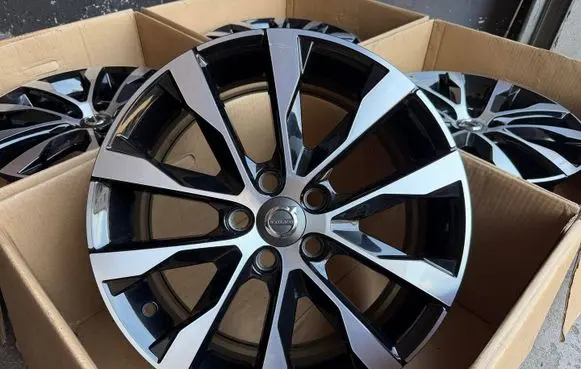 Volvo V40 R17 alloy rim 31664557