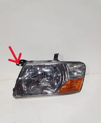 Mitsubishi Pajero Headlight/headlamp 10087420