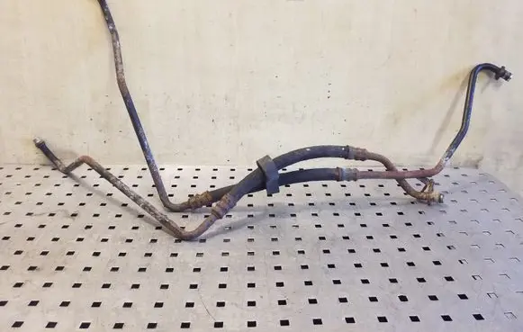 Audi A6 S6 C4 4A Gearbox oil cooler pipe/hose 