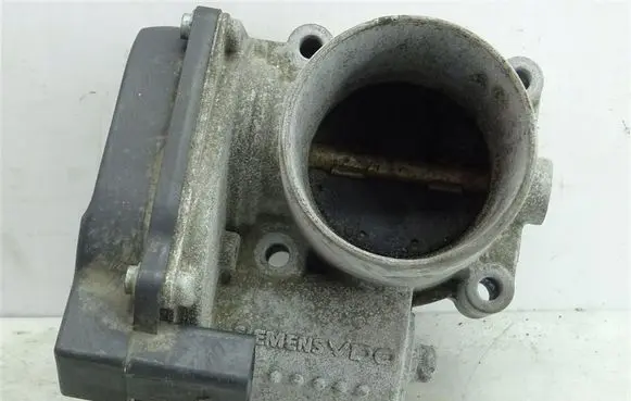 Skoda Fabia Mk2 (5J) Throttle body valve 03C133062C