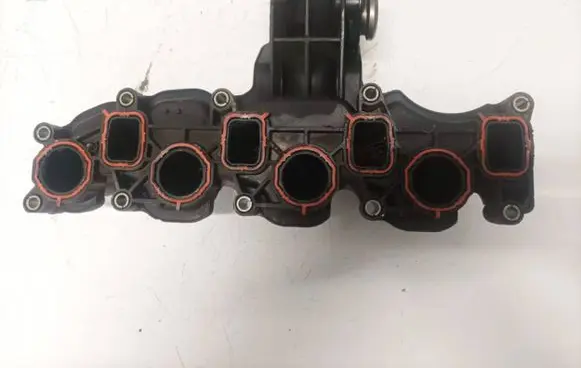 Skoda Octavia Mk2 (1Z) Intake manifold 03l129711