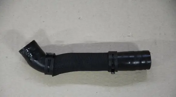 Volkswagen Golf VII Engine coolant pipe/hose 5Q0122157AB