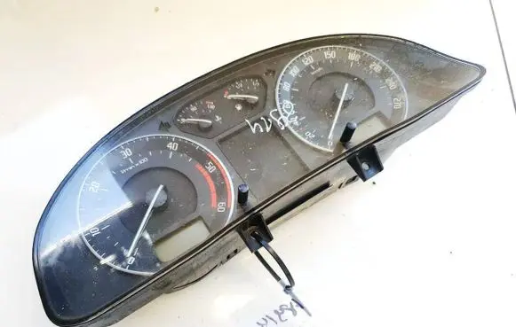 Skoda Superb B5 (3U) Speedometer (instrument cluster) 3u0920812d