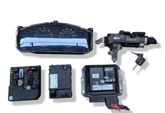 Nissan Navara Engine ECU kit and lock set MB2757003440 237105X38E