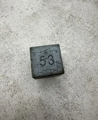 Volkswagen Golf IV Other relay 141951253B 20240072