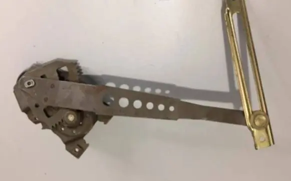 Mercedes-Benz W123 Rear window lifting mechanism without motor 1237302046