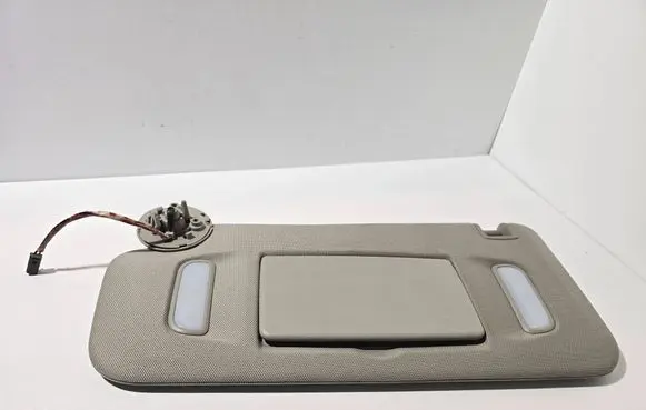 Opel Mokka Sun visor