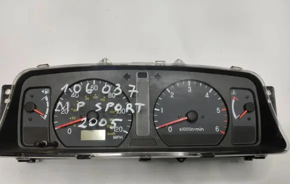 Mitsubishi Pajero Sport I Speedometer (instrument cluster) MR590142 2573305891