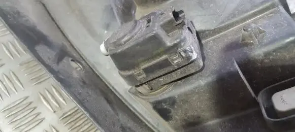 Citroen Xsara Picasso Headlight level adjustment motor 