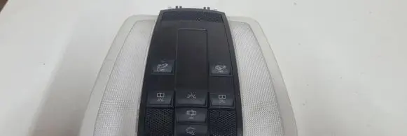 Mercedes-Benz C W204 Front seat light A2048200823 2JM00996622 0155993214