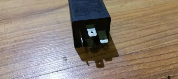Volkswagen Transporter - Caravelle T4 Other relay 321955531a 5wk1636