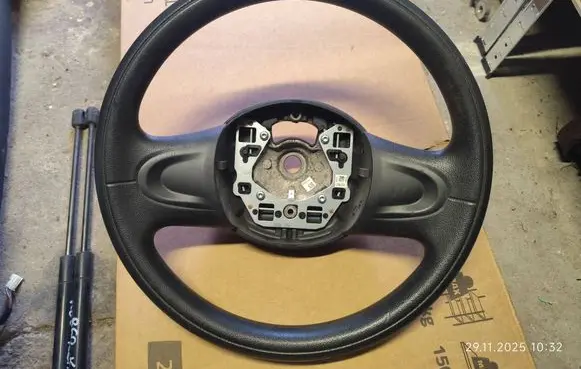Mini Cooper Countryman R60 Steering wheel 2752916