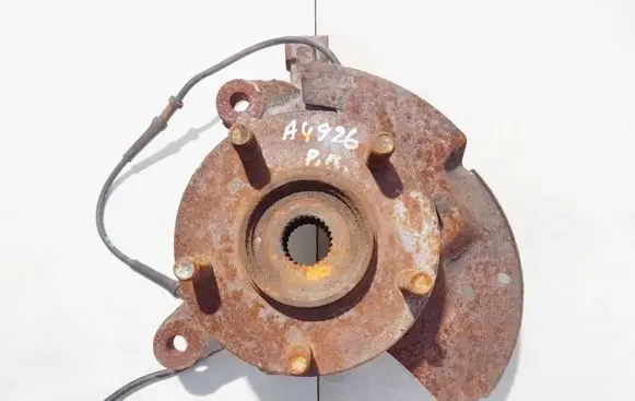 Mazda Premacy Front wheel hub