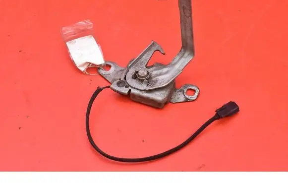 Dacia Dokker Engine bonnet/hood lock/catch