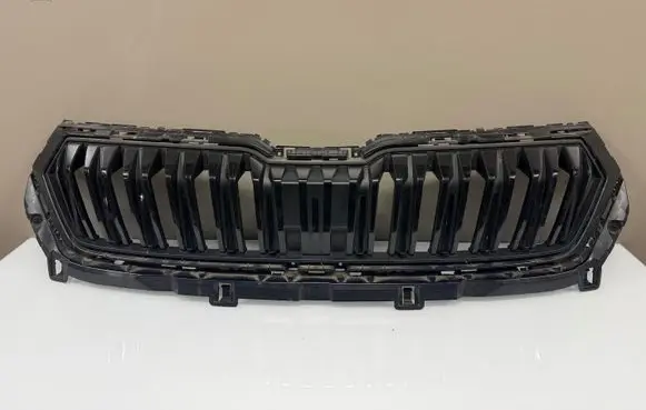 Skoda Karoq Front bumper upper radiator grill 57A853653G