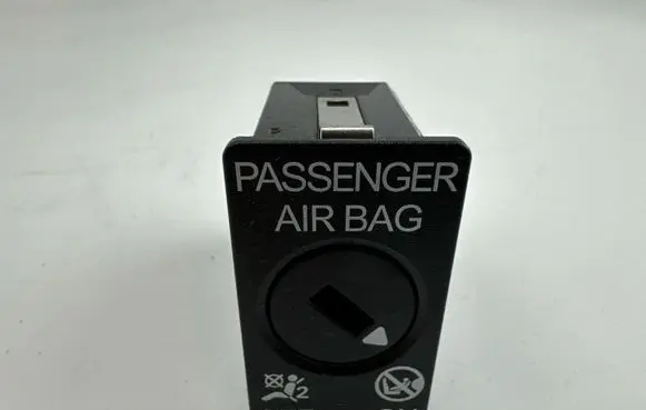 Audi A3 S3 8V Passenger airbag on/off switch 5C5919237