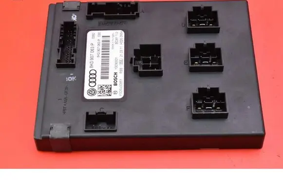 Audi A4 S4 B8 8K Comfort/convenience module 8K0907063P