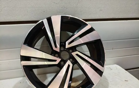 Volkswagen T-Cross R18 alloy rim 2gm601025H
