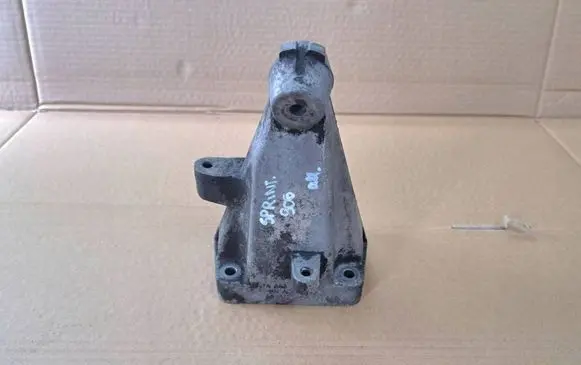 Mercedes-Benz Sprinter W906 Engine mount bracket A6462230304
