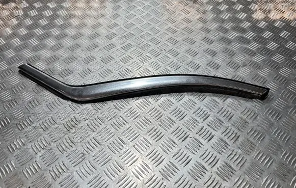 Opel Crossland X Rear side glass trim DG19589