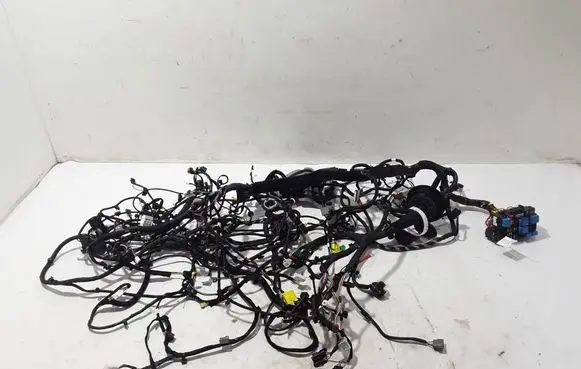 Renault Clio V Wiring harness 240104598S