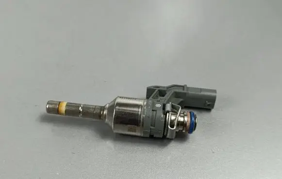 Jeep Compass Fuel injector 46338077