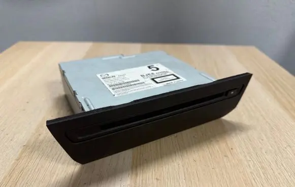 Mazda 3 III Navigation unit CD/DVD player BJE8669G0C
