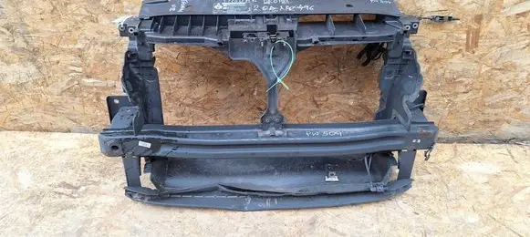 Volkswagen Tiguan Radiator support slam panel 5N0805594