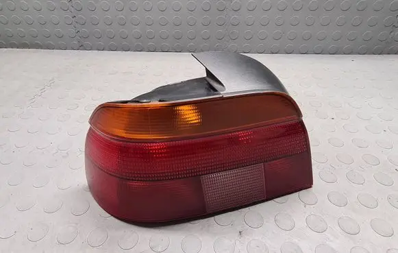 BMW 5 E39 Rear/tail lights 8358031