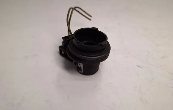 BMW 5 E39 Third/center stoplight 8364780 63258375599