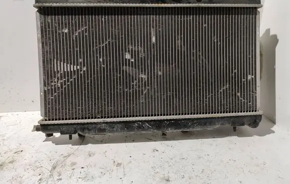 Subaru Impreza II Coolant radiator