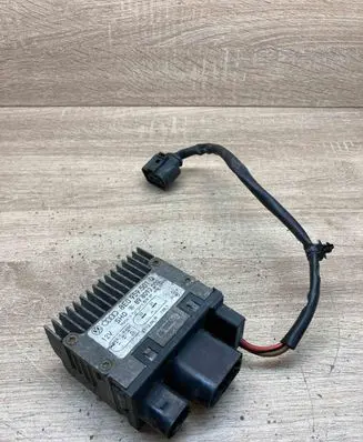 Coolant fan relay