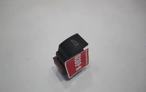 Tailgate opening switch