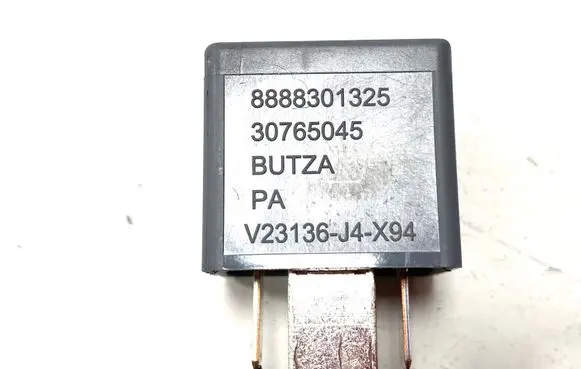 Volvo XC90 Other relay 30765045 8888301325 V23136J4X94