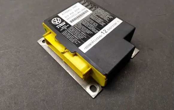 Volkswagen PASSAT B6 Airbag control unit/module 3C0909605M
