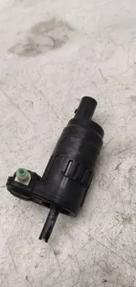 Volkswagen PASSAT B8 Windscreen/windshield washer pump 1K6955651