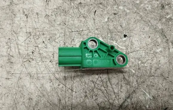 Volkswagen Golf V Airbag deployment crash/impact sensor 1K0909606C