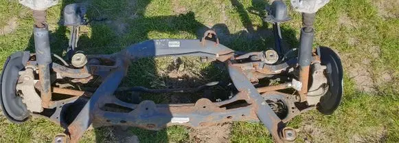 Volkswagen Tiguan Rear axle beam with reductor 5N0505235L