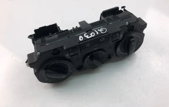 Volkswagen Golf V Interior fan control switch 1K1820045B