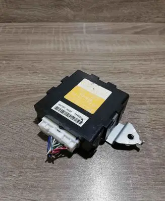 Toyota Corolla Verso AR10 Alarm control unit/module 081900F810 2370003320