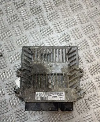 Ford C-MAX I Engine control unit/module 3M5112A650AA